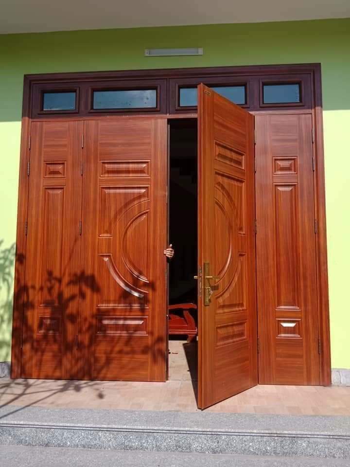 Mẫu cửa thép vân gỗ
